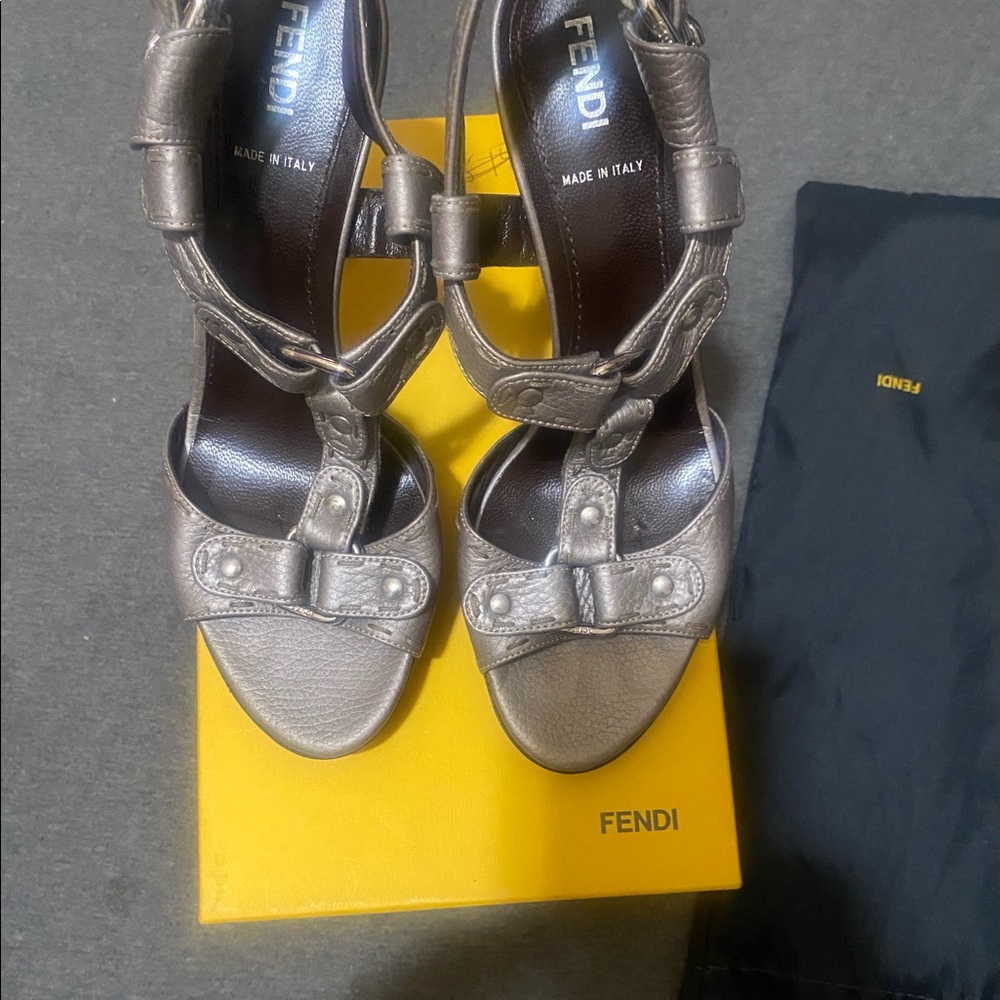 FENDI Strappy Sandals Size 37 1/2. Made In Italy Color Is A Metallic Grey..